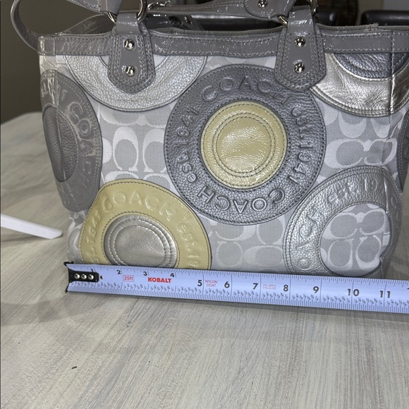 Coach Madison Mia Multi-Color East West Patchwork Circle Pattern Tote - Picture 9 of 12